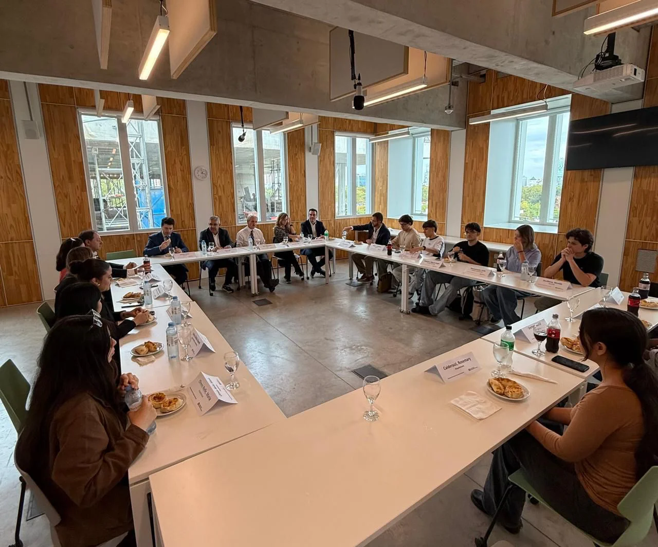 BECAS DE RESIDENCIA EN LA DI TELLA 3