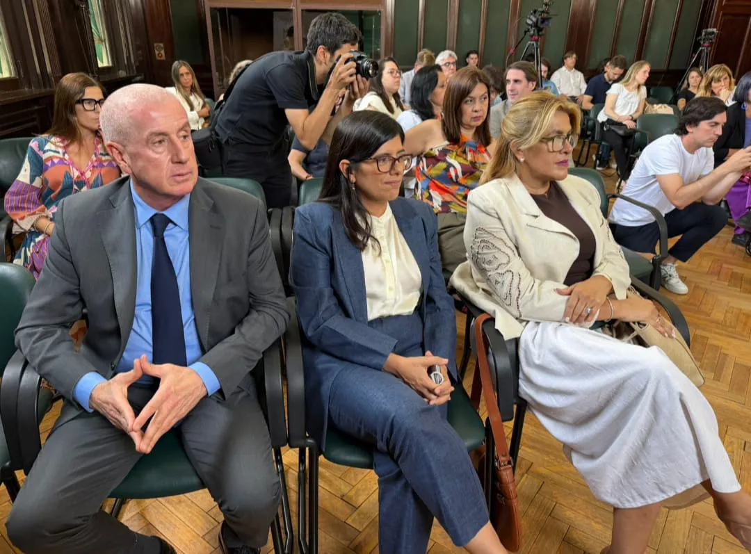 WhatsApp Image 2025-11-18 at 19.28.09