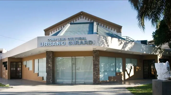 Complejo Urbano Girardi
