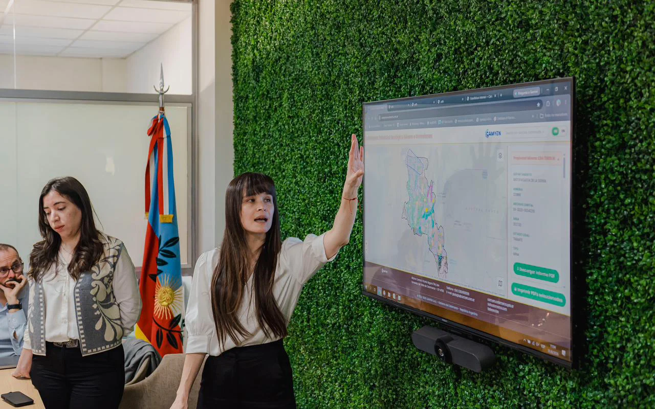 CAMYEN lanzó el primer mapa interactivo geológico de Catamarca (2)