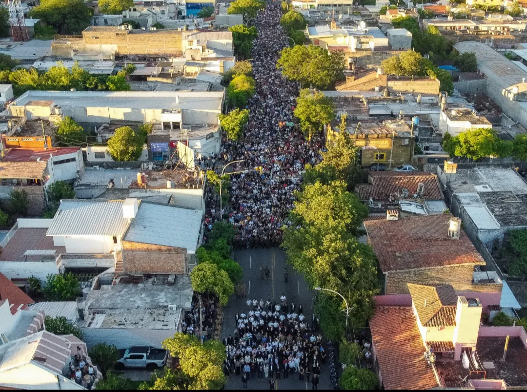 Screenshot_20251208-233610.WhatsApp