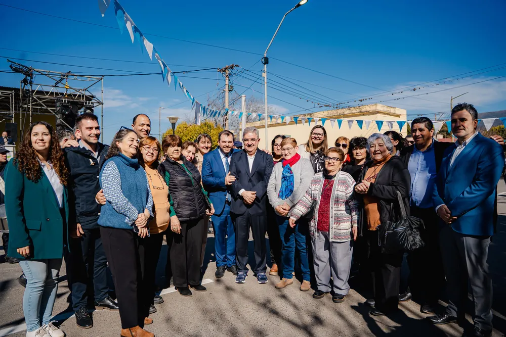 Raúl anunció la construcción de una nueva Hostería para Balcozna (2)