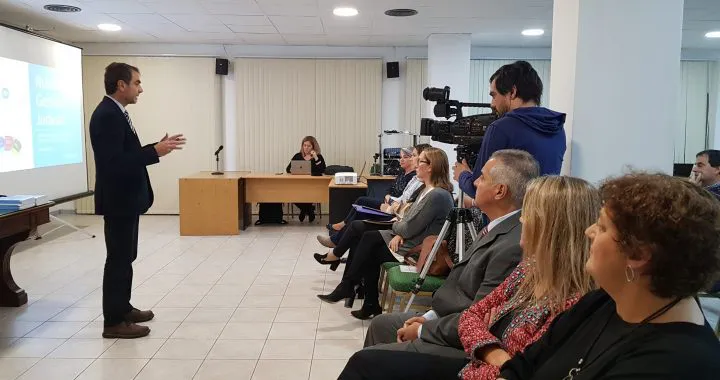 20190520_084356-22642908520441828605-720x380