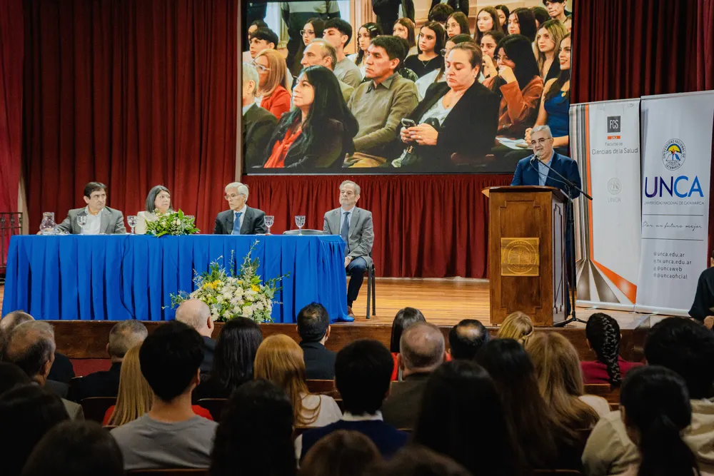 El Gobernador participó de la clase inaugural de Medicina (1)