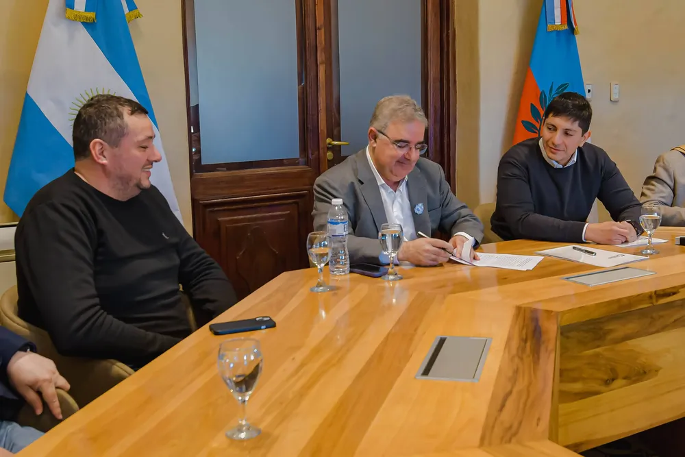 Catamarca avanza en la formación profesional de conductores con la creación de un centro de capacitación propio (1)