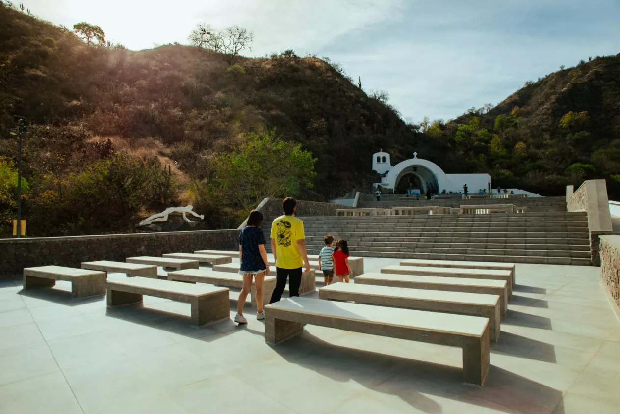 La-Gruta-SFVC-virgen-del-valle-Catamarca-4 (1)