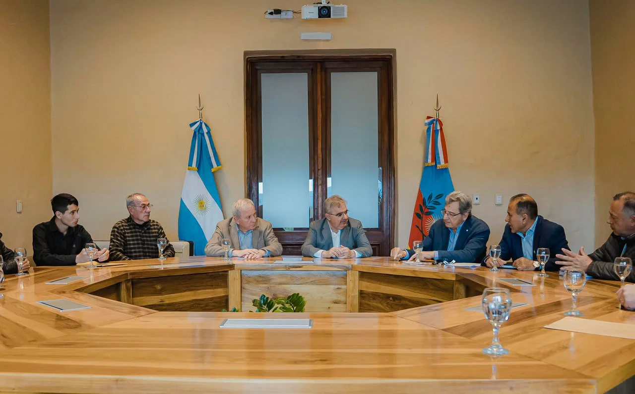 En un trabajo conjunto, Provincia y el municipio de Ancasti pavimentarán el camino a Ipizca (1)