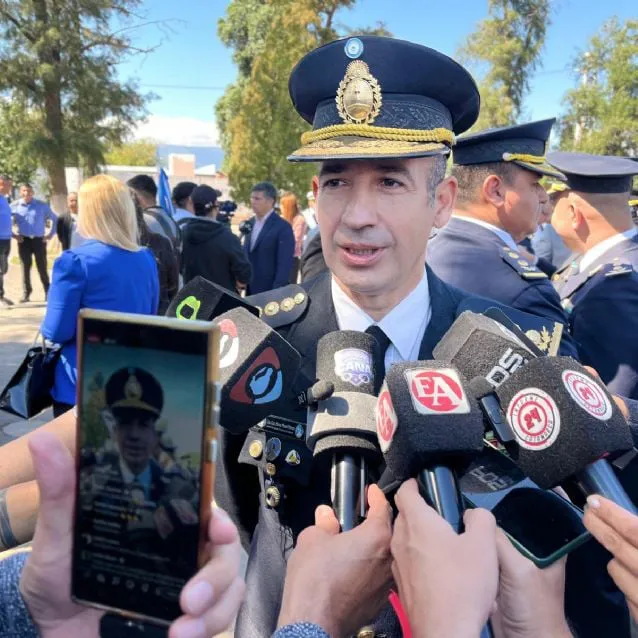 f638x638-548887_607054_5016