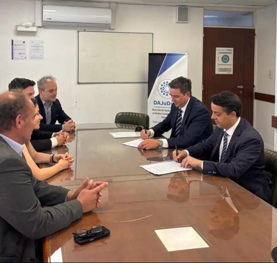 Screenshot_20251209-214406.WhatsApp